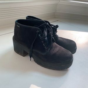 VICTORIA Suede Platform Booties